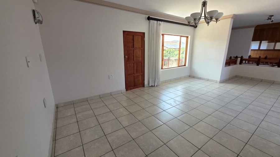 4 Bedroom Property for Sale in Ifafi North West